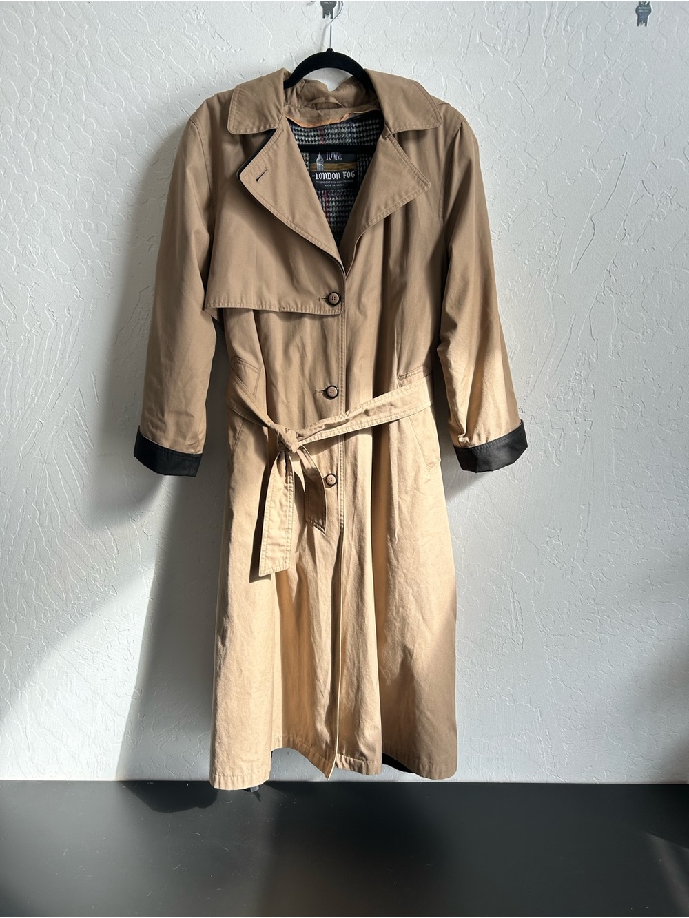 Women’s Size 10 Vintage London Fog Beige/Tan Classic Trench Coat with Belt - Picture 1 of 16